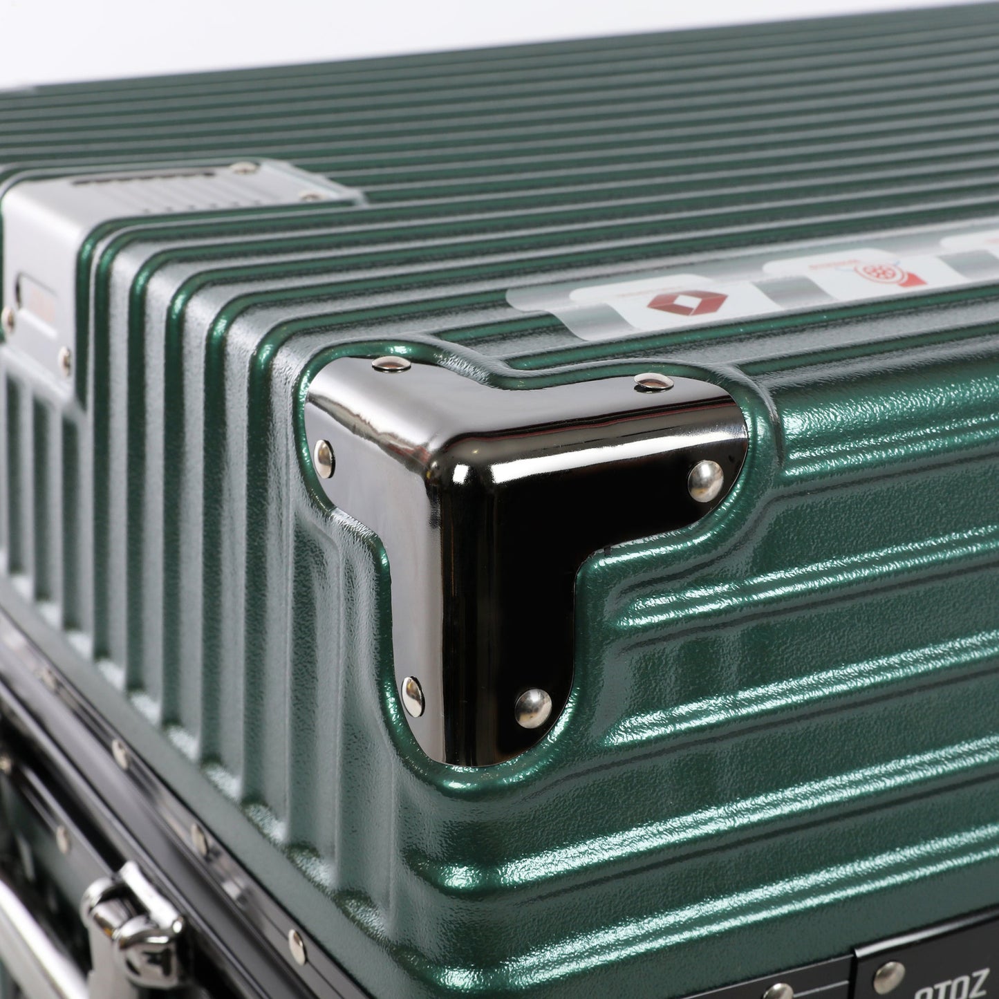 A To Z Pro Safralu Reiskoffer Aluminium Hoeken Donker groen