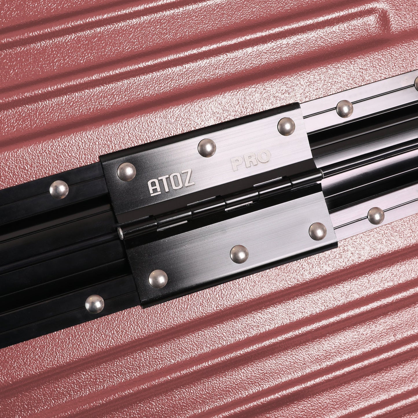 A To Z Pro Safralu Reiskoffer Aluminium Logo Roze