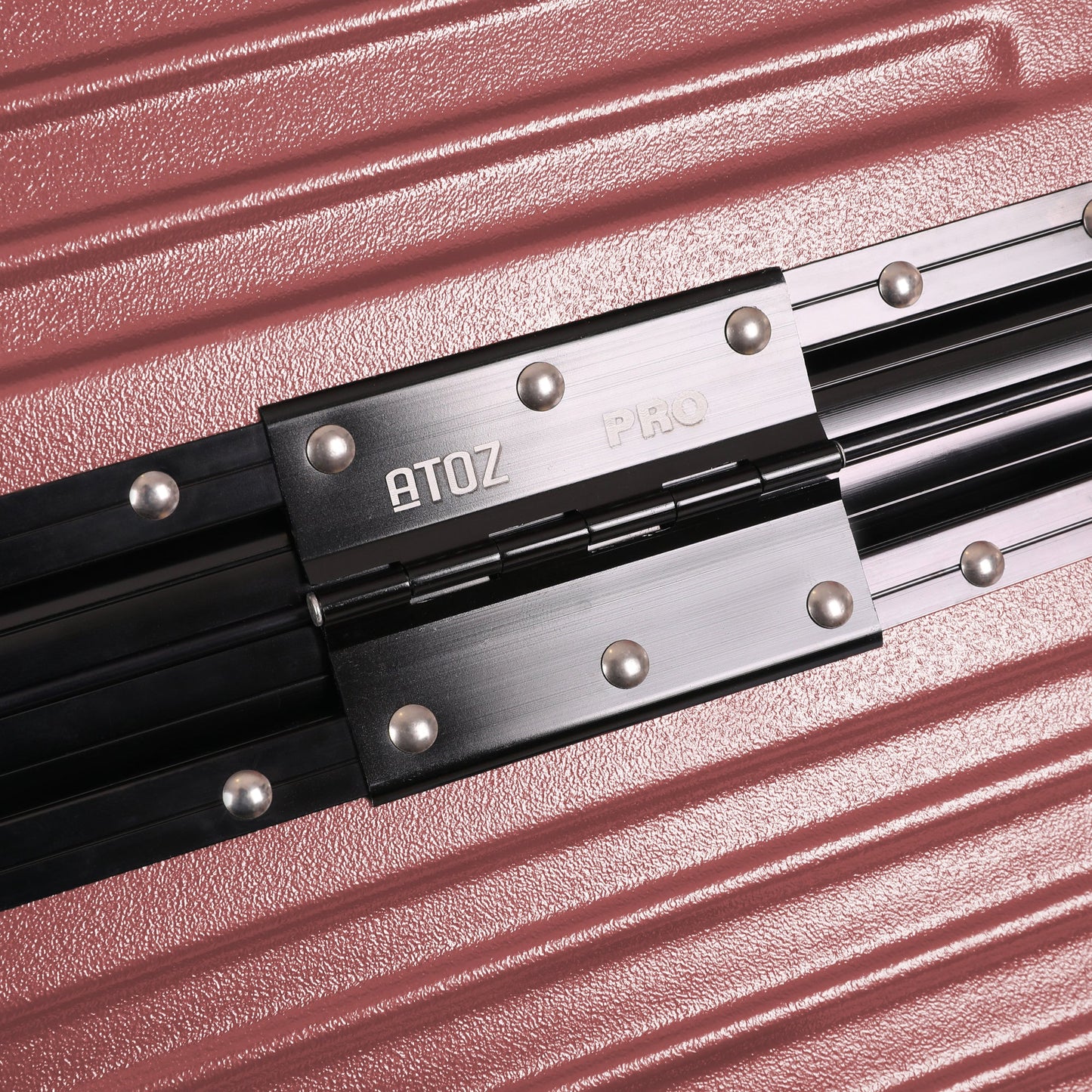 A To Z Pro Safralu Reiskoffer Aluminium Logo Roze